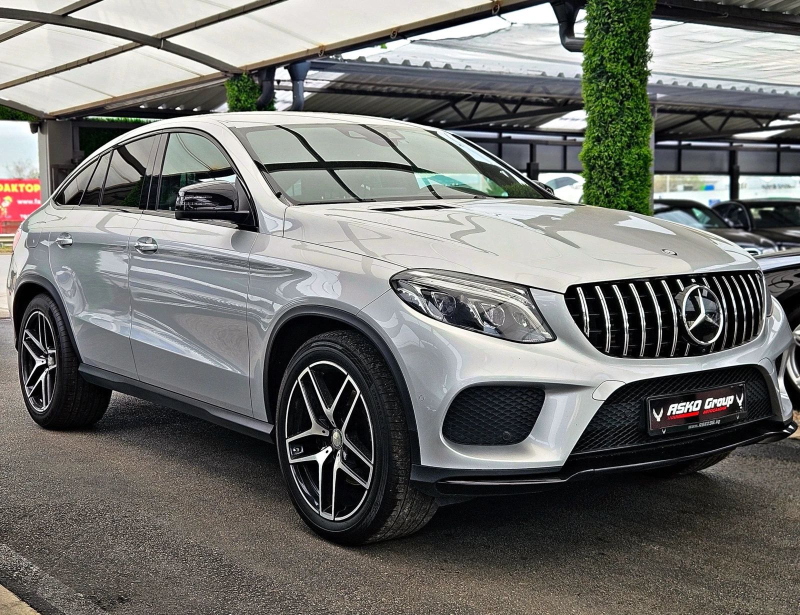 Mercedes-Benz GLE 350 AMG/GERMANY/DISTR/360CAMERA/ПОДГРЕВ/AMBIENT/LIZING, снимка 3 - Автомобили и джипове - 54453872