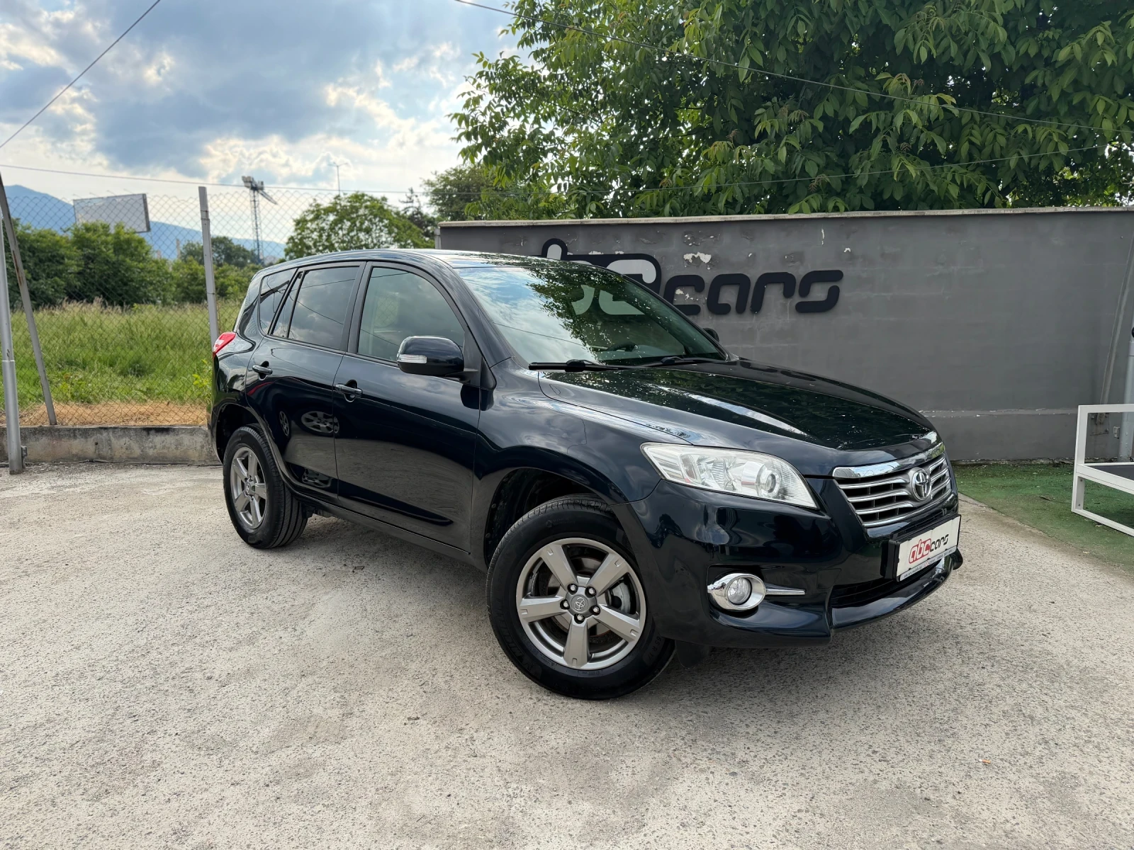 Toyota Rav4 2.2D-4D 4WD Euro5B, снимка 2 - Автомобили и джипове - 54793973