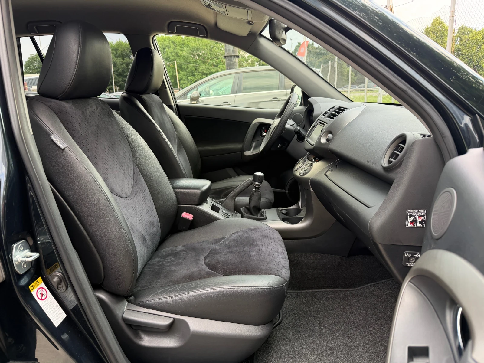 Toyota Rav4 2.2D-4D 4WD Euro5B, снимка 9 - Автомобили и джипове - 54793973