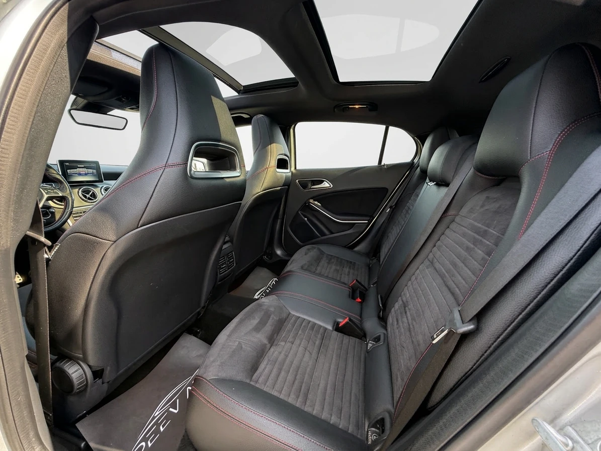 Mercedes-Benz GLA 220 AMG#4X4#PANORAMA#KAMERA#LED#NAVI#HARMAN KARDON#, снимка 10 - Автомобили и джипове - 55160041