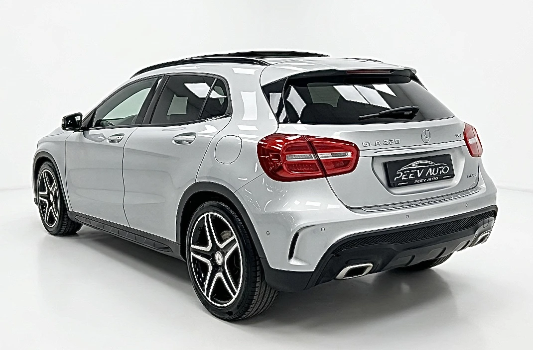 Mercedes-Benz GLA 220 AMG#4X4#PANORAMA#KAMERA#LED#NAVI#HARMAN KARDON#, снимка 4 - Автомобили и джипове - 55160041