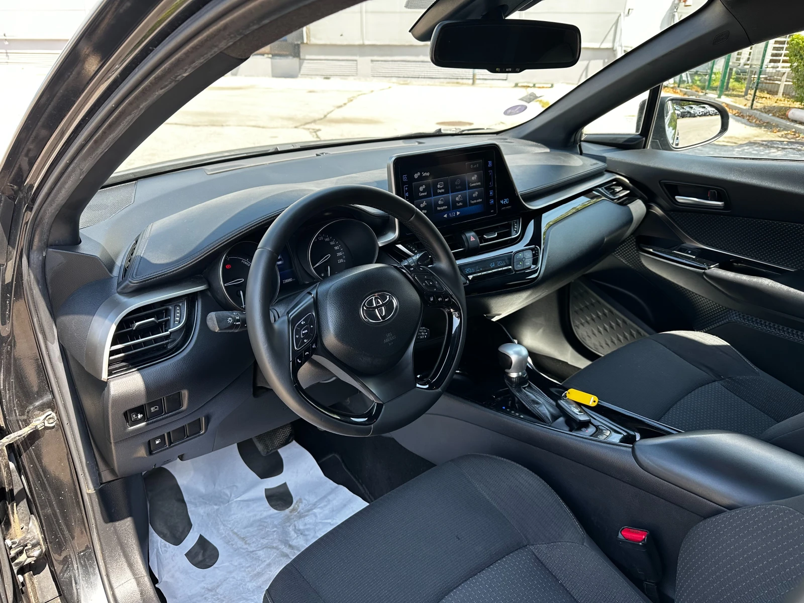 Toyota C-HR 1.8 Hybrid Edition | Mobile.bg � ����������� 9