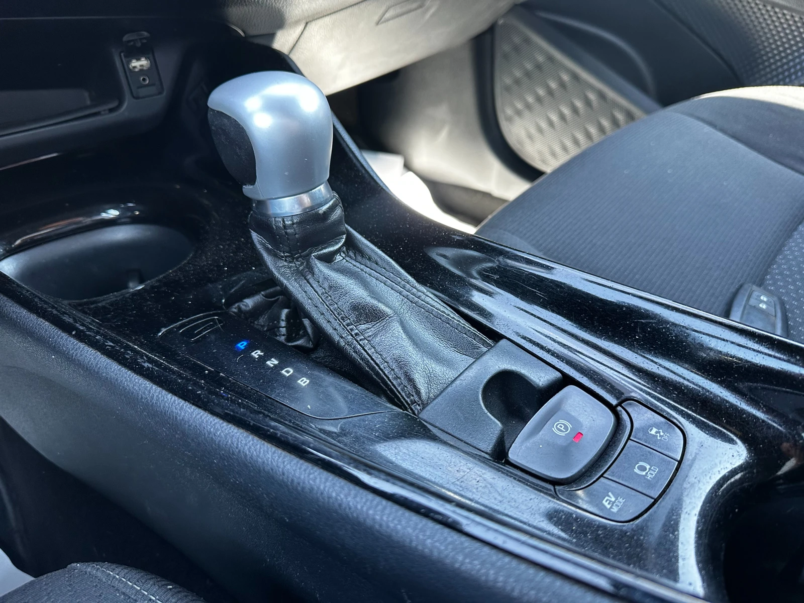 Toyota C-HR 1.8 Hybrid Edition | Mobile.bg � ����������� 12