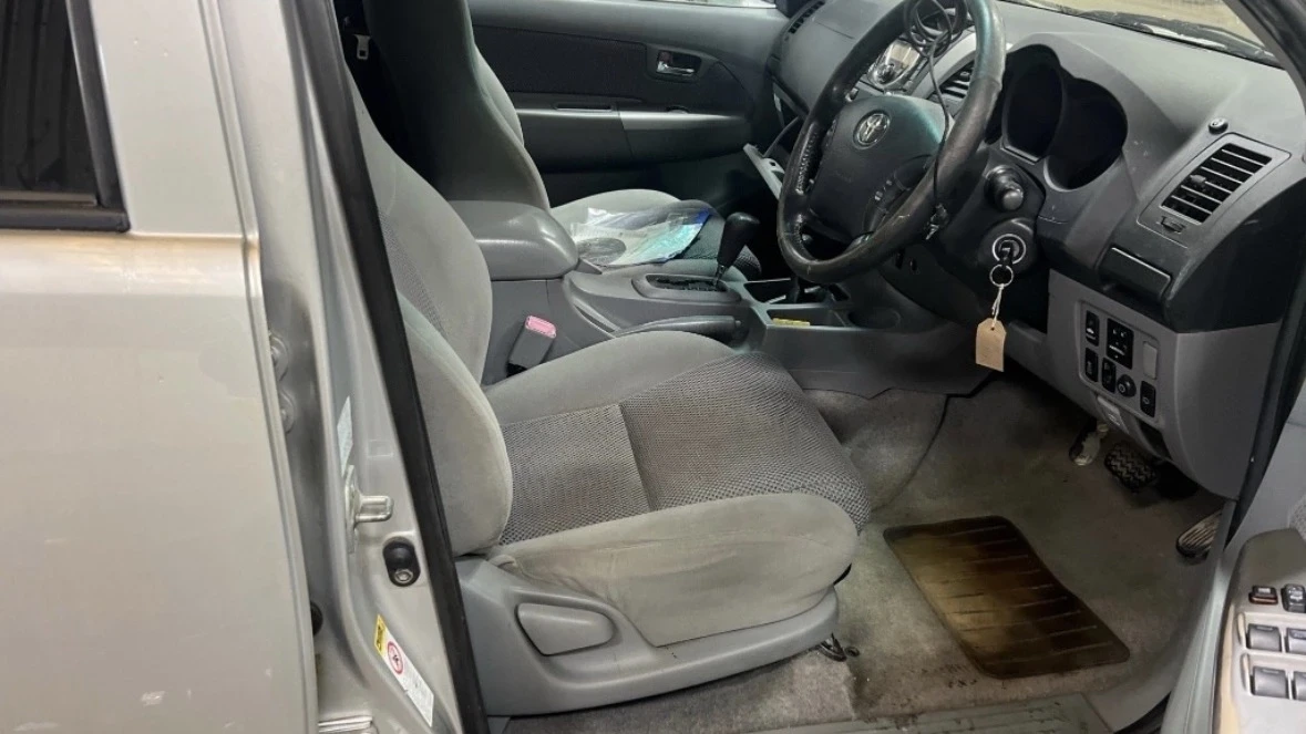 Toyota Hilux, снимка 5 - Автомобили и джипове - 55653180