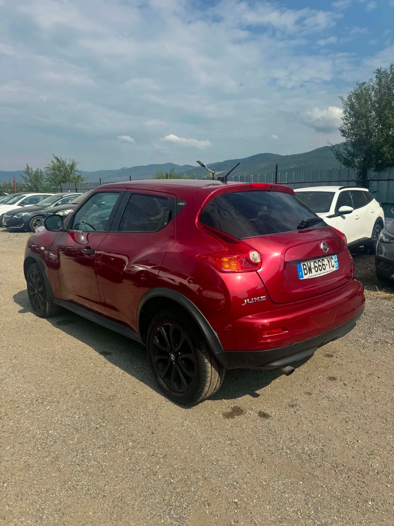 Nissan Juke 1.6 Turbo 190к.с, снимка 3 - Автомобили и джипове - 55783284