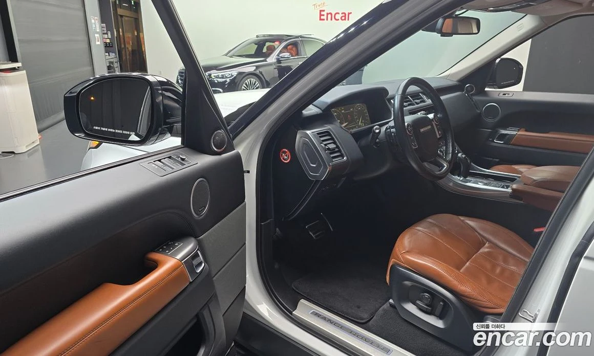Land Rover Range Rover Sport 3.0 SC HSE Dynamic, снимка 10 - Автомобили и джипове - 56123261