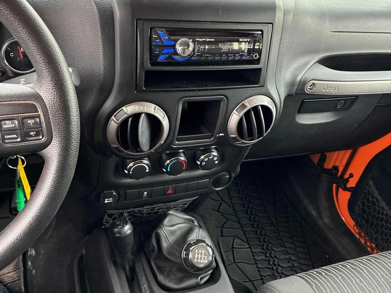 Jeep Wrangler * Sport * АВТОКРЕДИТ БЕЗ ПЪРВОНАЧАЛНА ВНОСКА* , снимка 9 - Автомобили и джипове - 56174783