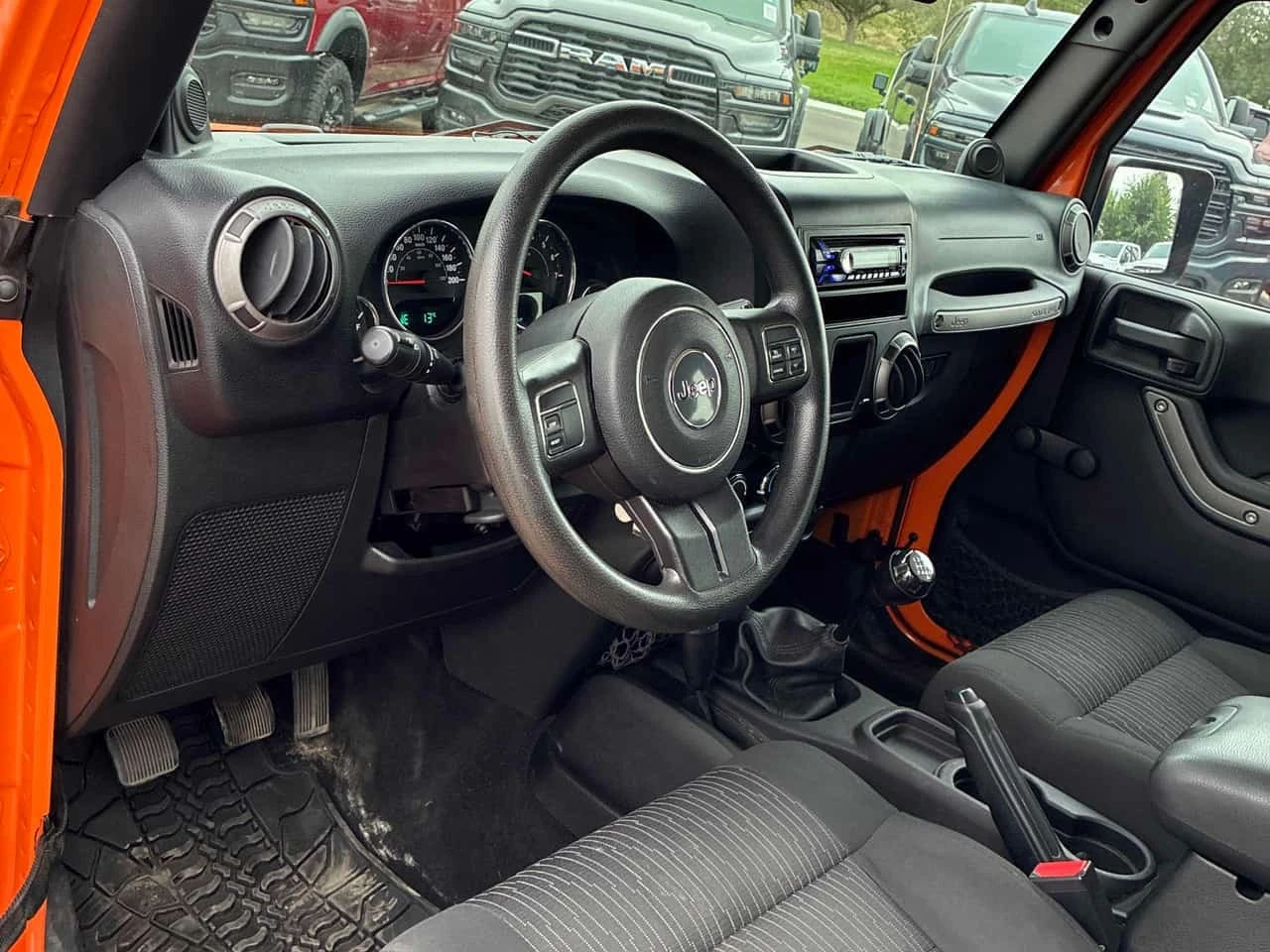 Jeep Wrangler * Sport * АВТОКРЕДИТ БЕЗ ПЪРВОНАЧАЛНА ВНОСКА* , снимка 5 - Автомобили и джипове - 56174783