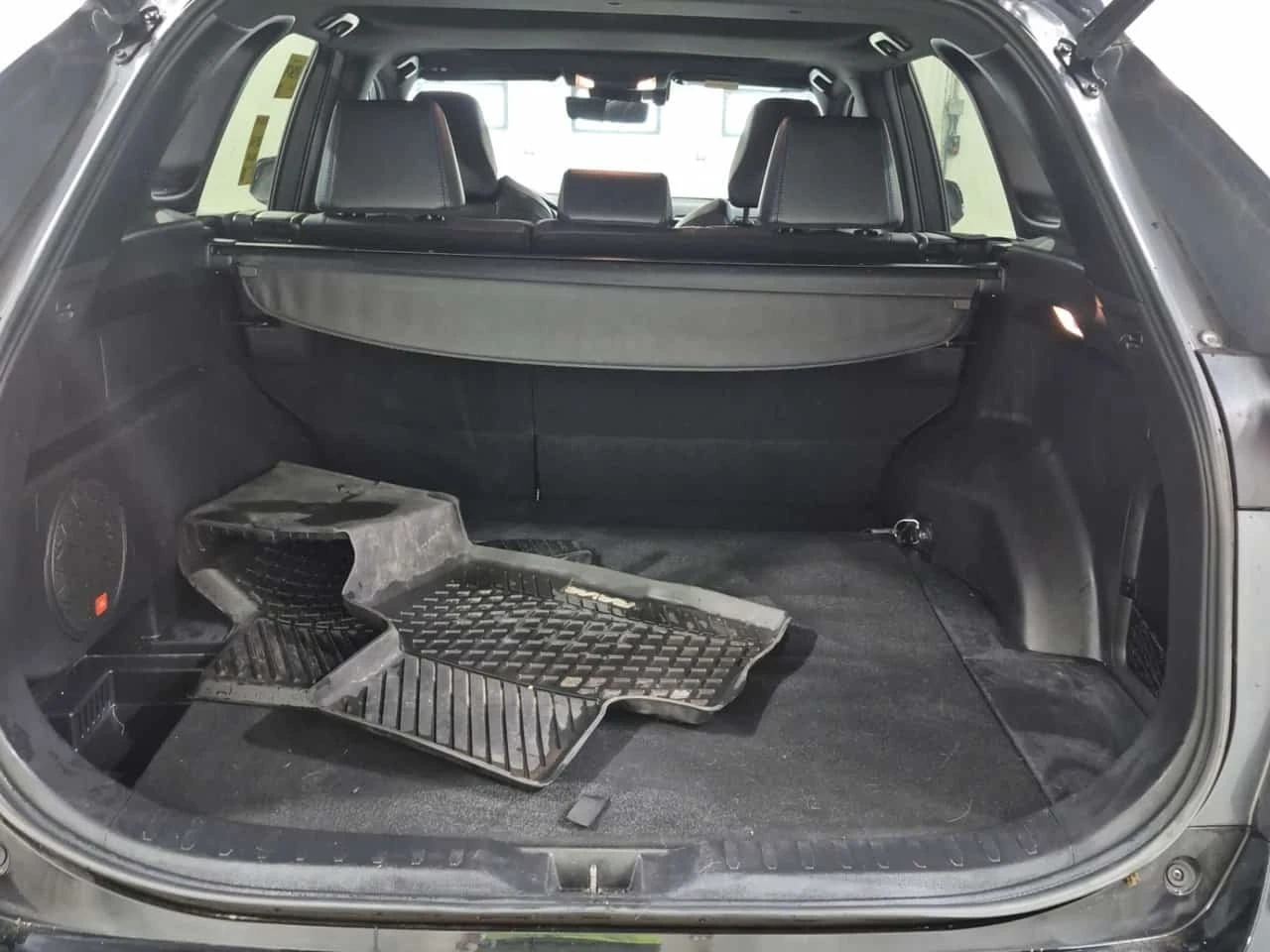 Toyota Rav4 * HYBRID XSE * AWD * CARFAX * , снимка 13 - Автомобили и джипове - 56185721