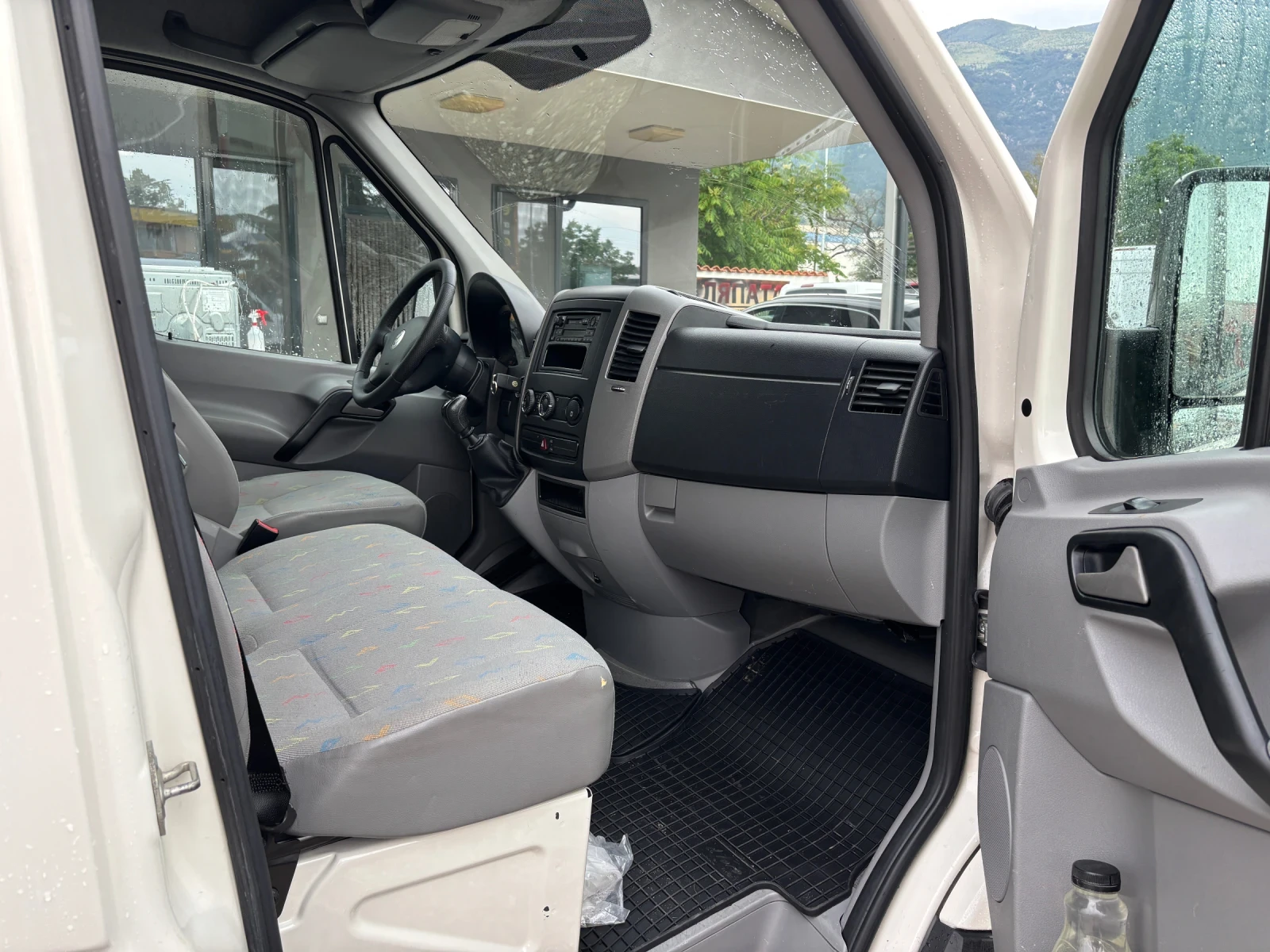 VW Crafter 2.5TDI 136KC MAXI КЛИМА ТЕМПОМАТ 230000КМ, снимка 7 - Бусове и автобуси - 54870785