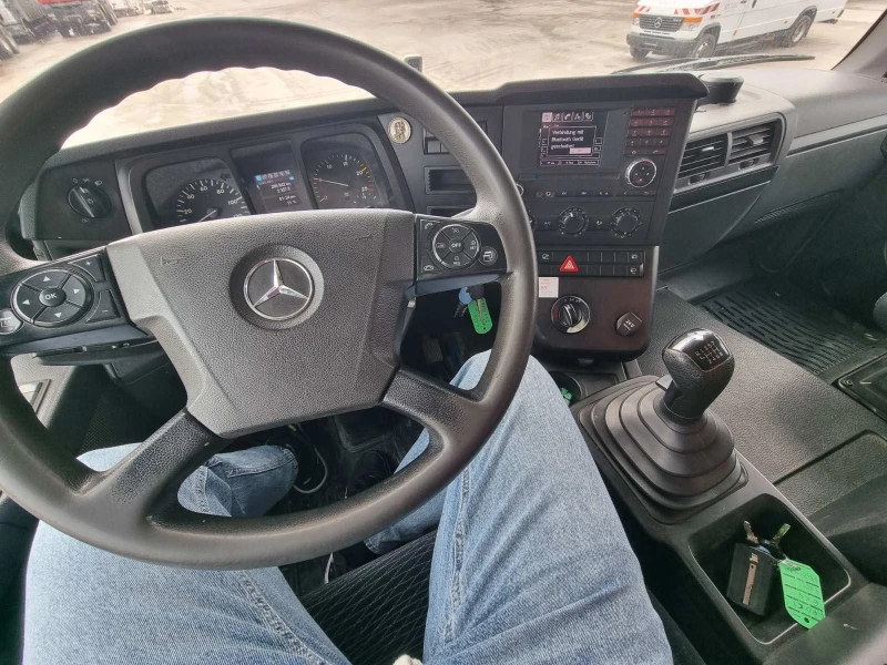 Mercedes-Benz Arocs 8x4, снимка 11 - Камиони - 49325925