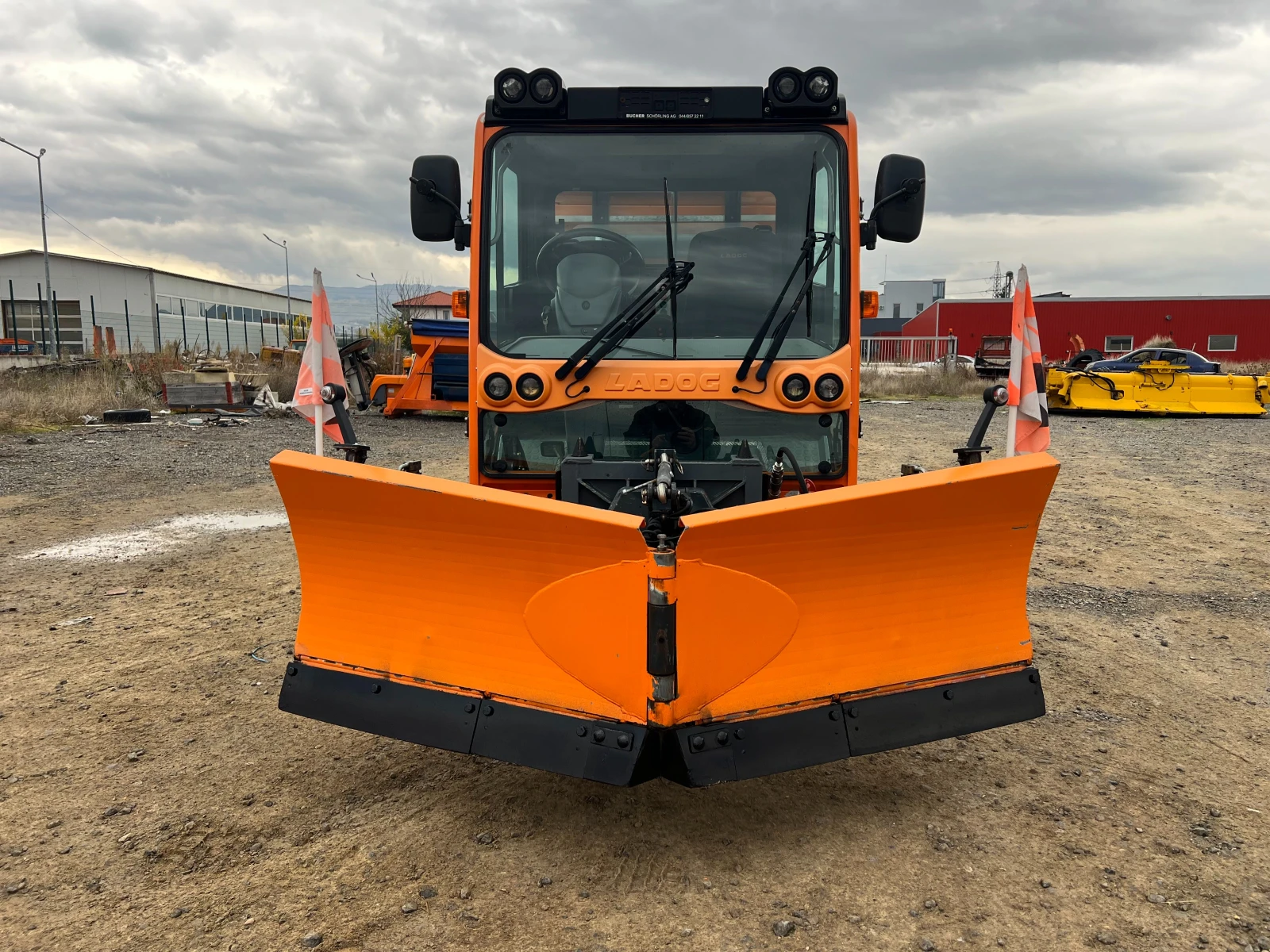 Mercedes-Benz UNIMOG LADOG T 1250 - изображение 9