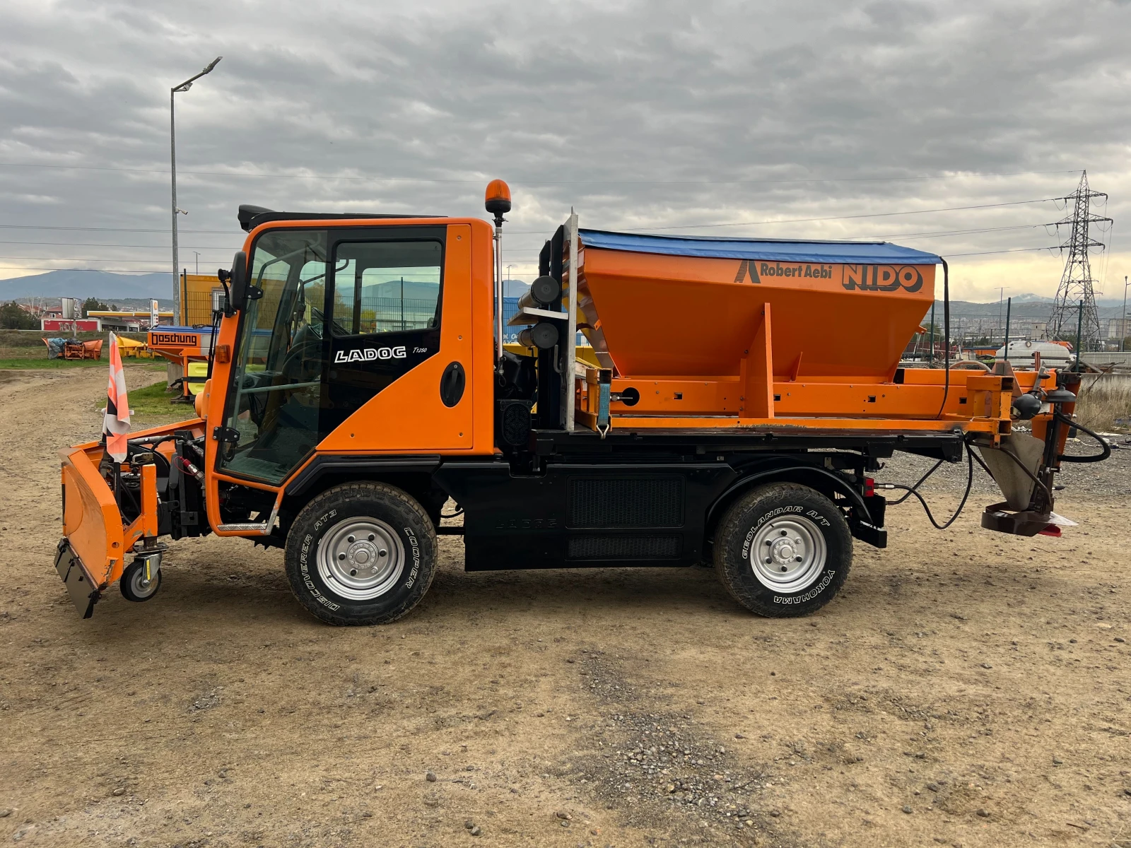 Mercedes-Benz UNIMOG LADOG T 1250 | Mobile.bg   11