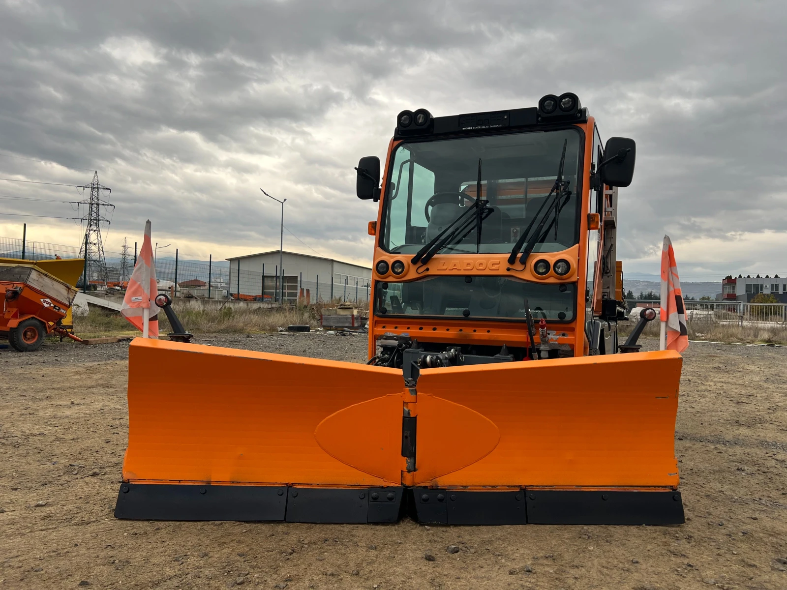 Mercedes-Benz UNIMOG LADOG T 1250 - изображение 7