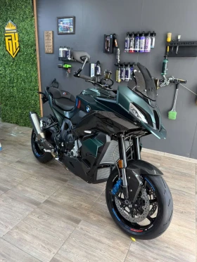����� �� �������� �� BMW M 1000XR