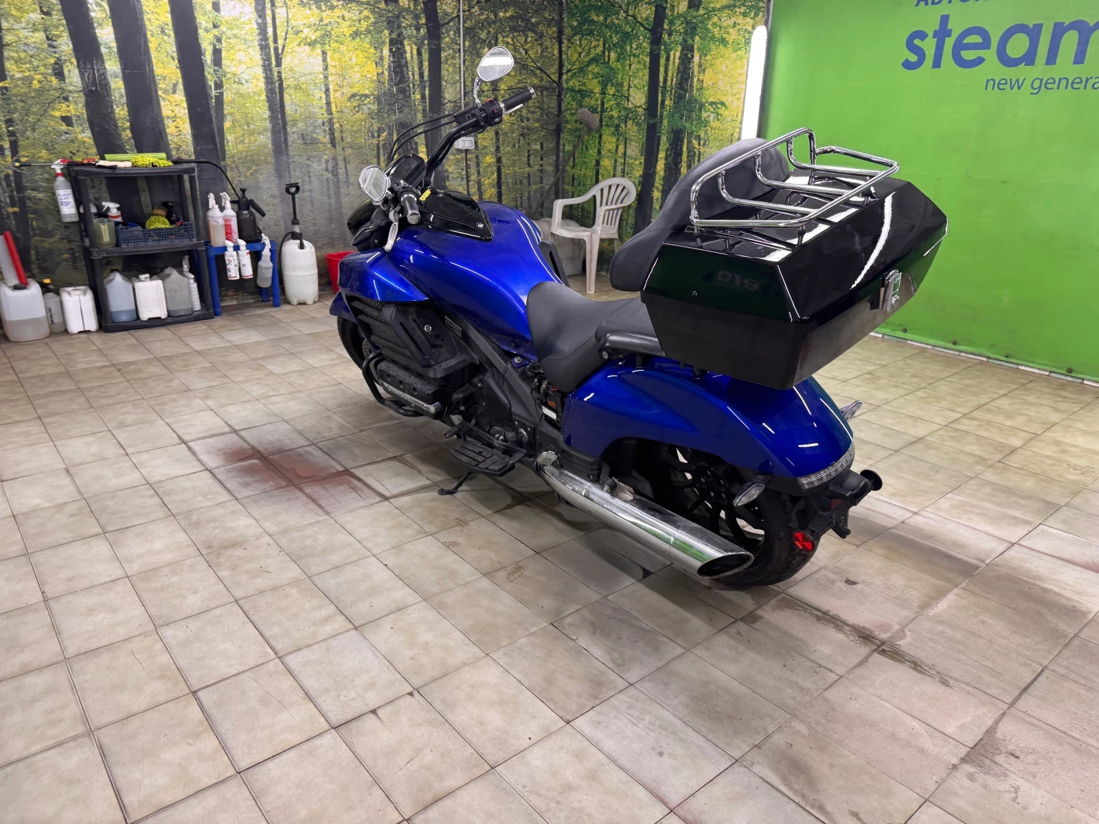 Honda Valkyrie 1800 - изображение 9