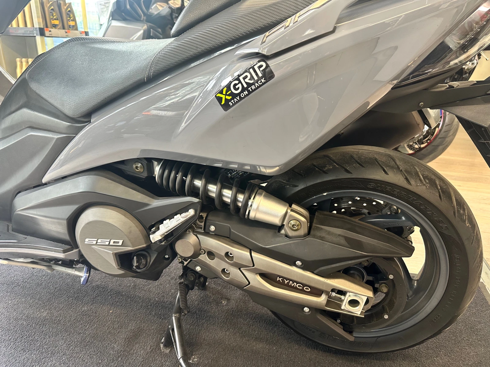 Kymco AK 550 550 10.2017г., снимка 11 - Мотоциклети и мототехника - 54455291
