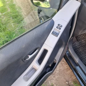 Toyota Yaris АВТОМАТИК , снимка 14