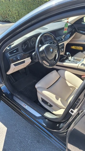 BMW 750, снимка 1