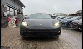 Porsche Taycan 4S/571HP/BOSE/З.ГУМИ/360/HUD/MATRIX/857v - 62999 € / 123215.33 лв. - 54548753 2