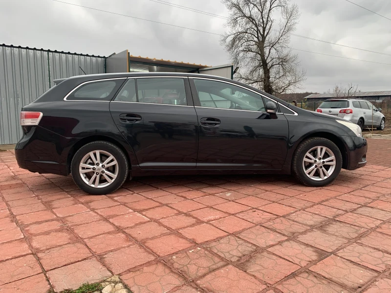 Toyota Avensis 1.8-VVTI-РЪЧКА-NAVI-ЕДИН-СОБСТВЕНИК!, снимка 6 - Автомобили и джипове - 47846762