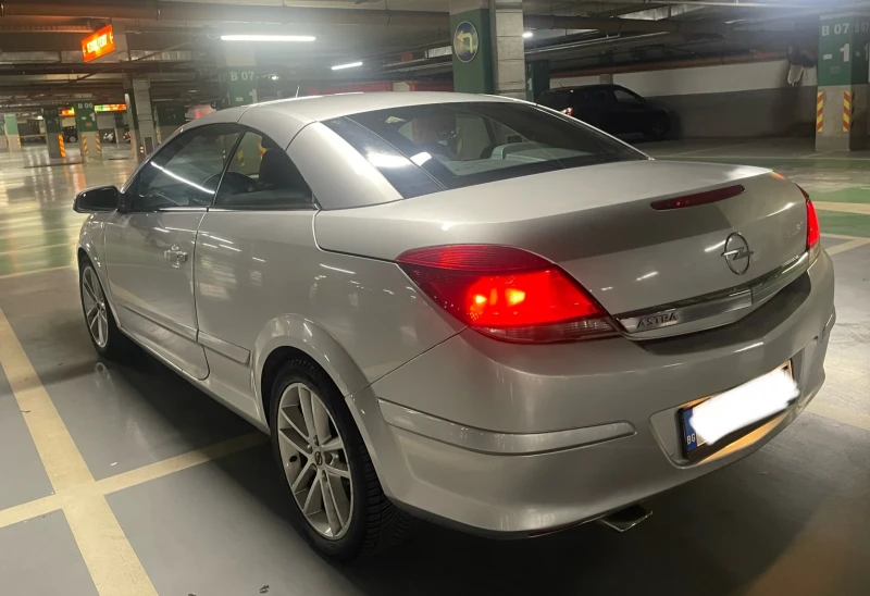 Opel Astra, снимка 10 - Автомобили и джипове - 49545857