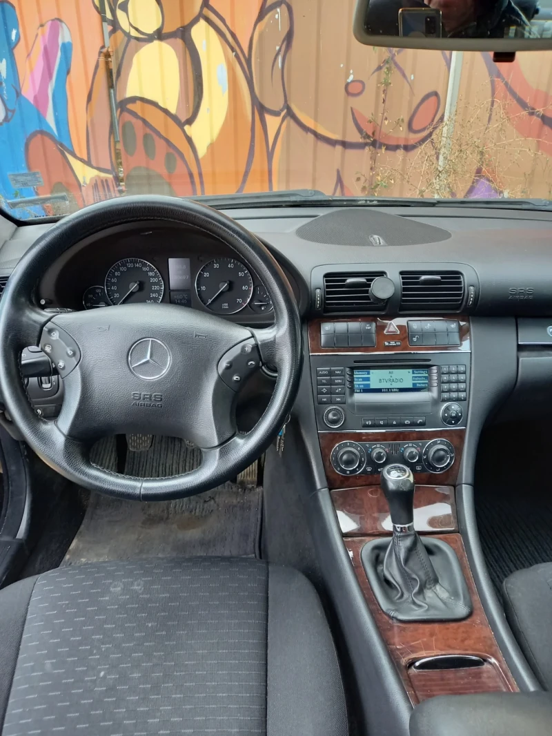 Mercedes-Benz C 200, снимка 4 - Автомобили и джипове - 48132386