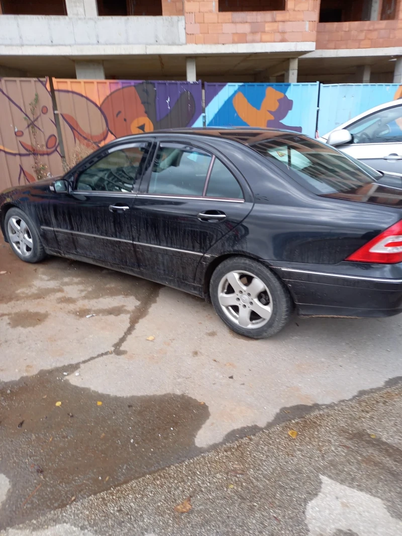 Mercedes-Benz C 200, снимка 3 - Автомобили и джипове - 48132386