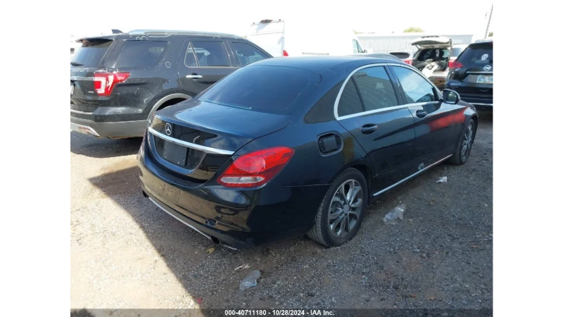 Mercedes-Benz C 300 LUXURY/SPORT* ПЪЛНА СЕРВИЗНА ИСТОРИЯ* , снимка 4 - Автомобили и джипове - 48398175