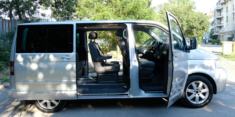 VW Multivan, снимка 4 - Автомобили и джипове - 52727597