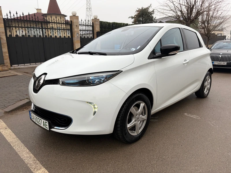 Renault Zoe, снимка 8 - Автомобили и джипове - 53221075