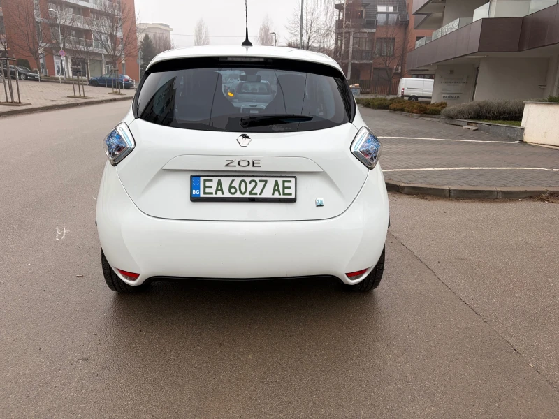Renault Zoe, снимка 5 - Автомобили и джипове - 53221075
