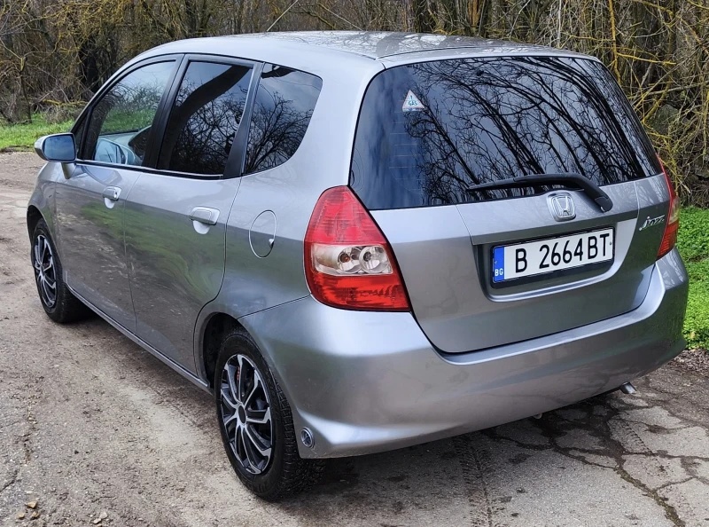 Honda Jazz 1, 4  83к.с. газово BRC, снимка 4 - Автомобили и джипове - 53506732