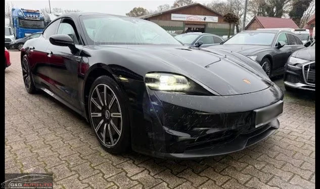 Porsche Taycan 4S/571HP/BOSE/З.ГУМИ/360/HUD/MATRIX/857v, снимка 4 - Автомобили и джипове - 53088200