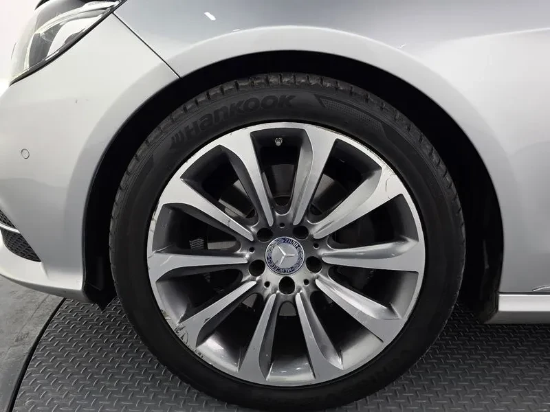 Mercedes-Benz E 250 4MATIC, снимка 5 - Автомобили и джипове - 53873831