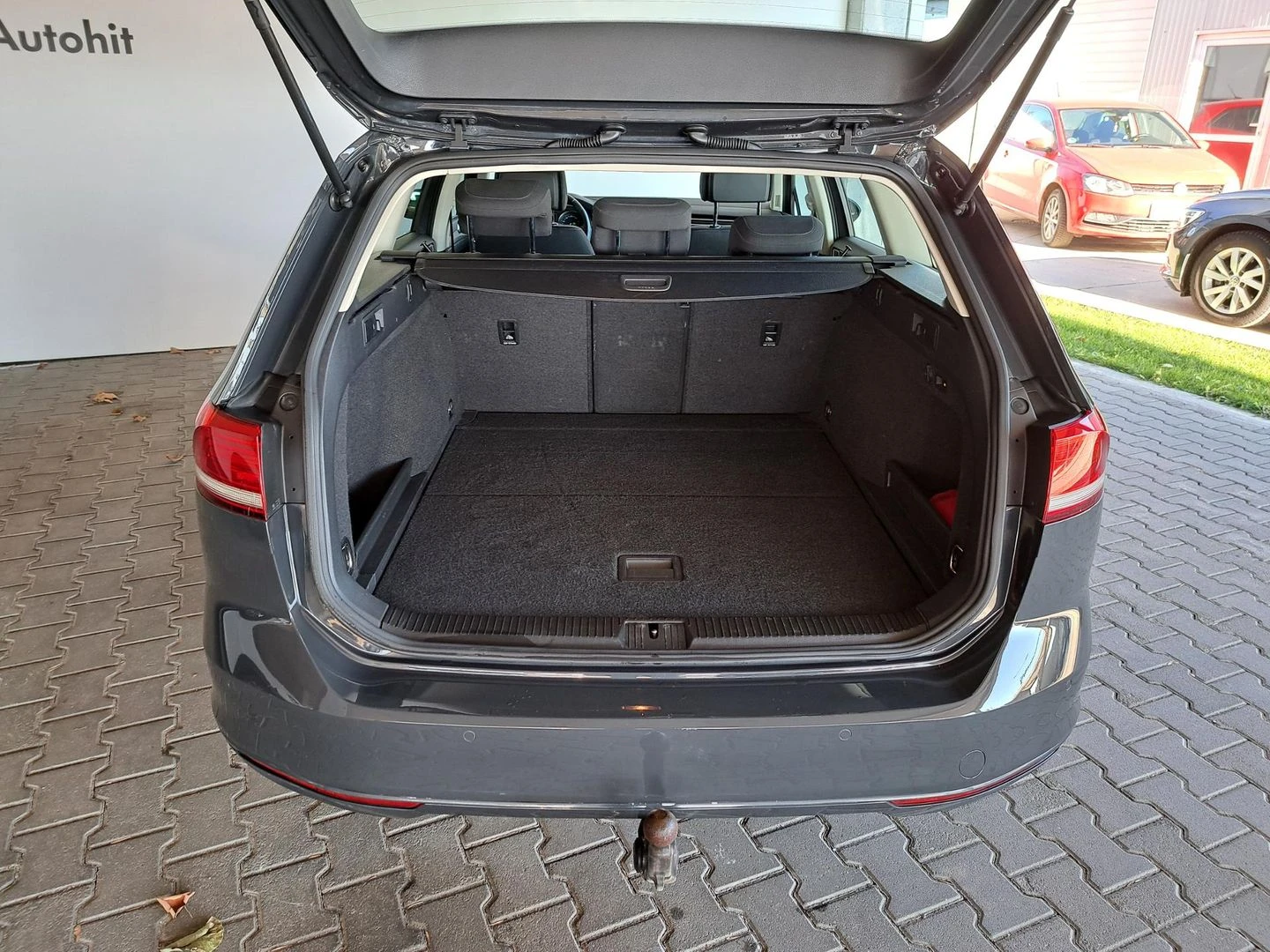 VW Passat Comfortline 2.0TDI BMT - изображение 10