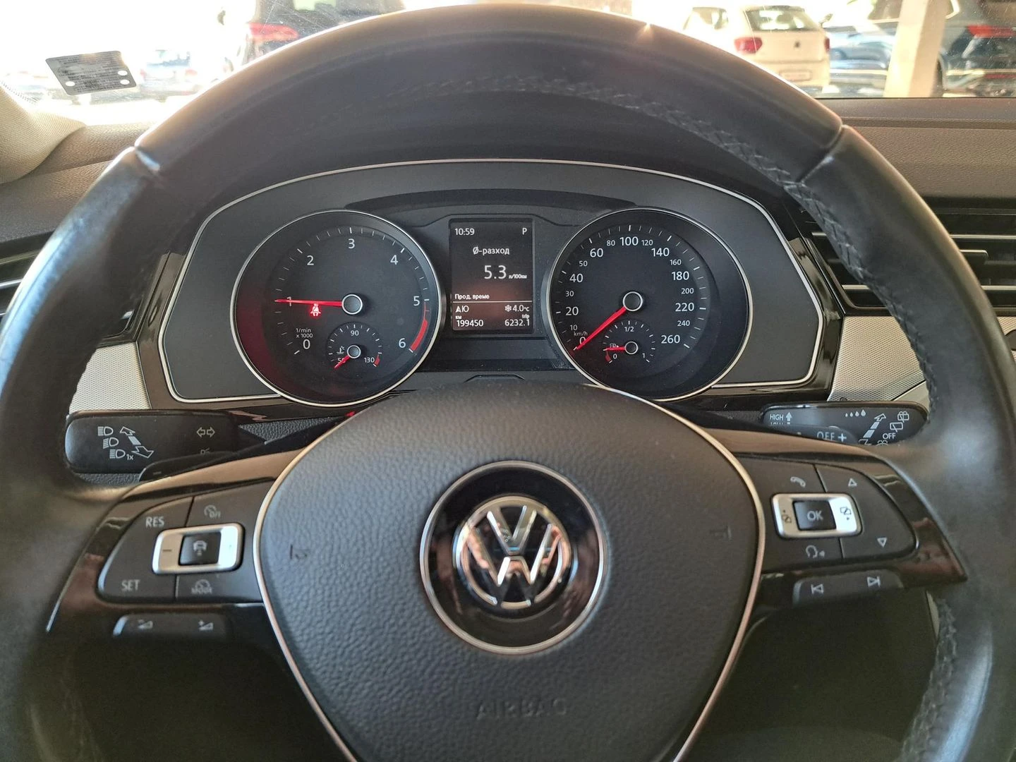 VW Passat Comfortline 2.0TDI BMT - изображение 9