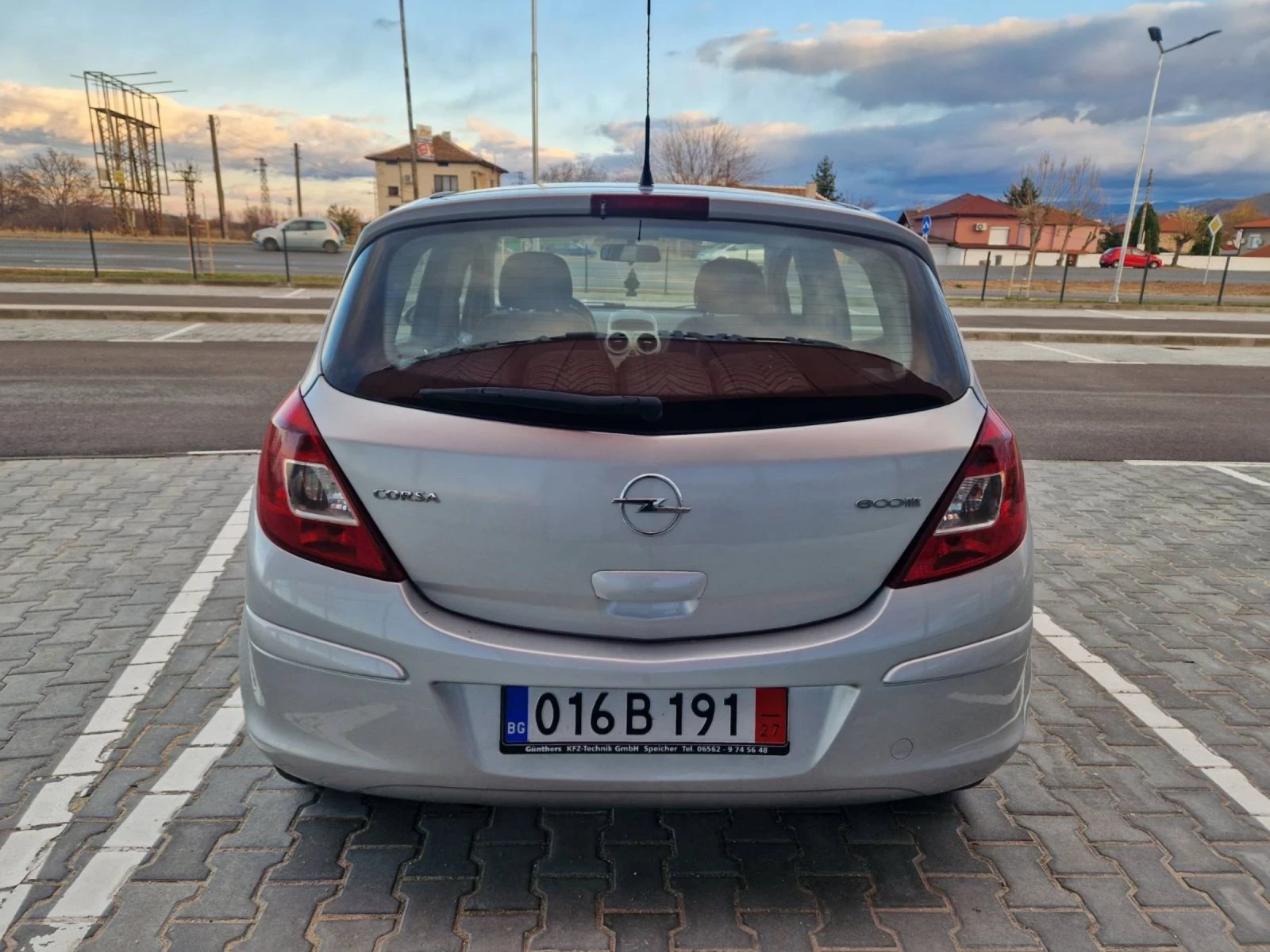 Opel Corsa СОБСТВЕН ЛИЗИНГ  - изображение 4