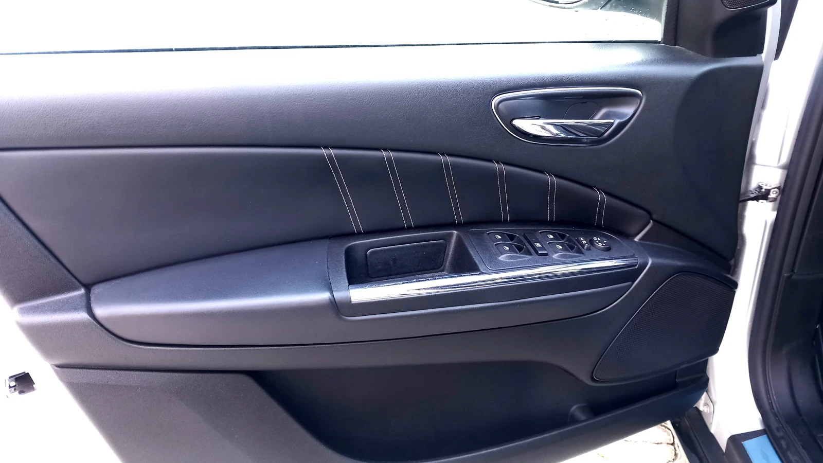 Lancia Delta 1.9 TwinTurbo | Mobile.bg   12