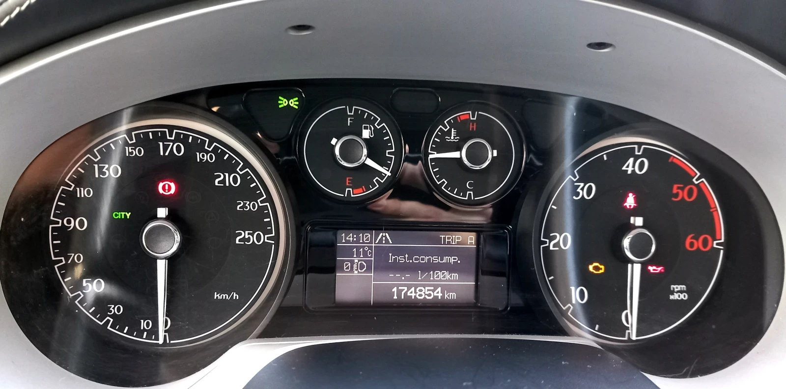 Lancia Delta 1.9 TwinTurbo | Mobile.bg   14