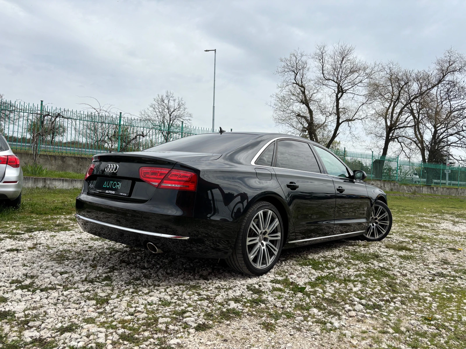 Audi A8 ДЪЛГА БАЗА ПЪРВИ СОБСТВЕНИК ВСИЧКИ ЕКСТРИ ЗА МОДЕЛ - изображение 4