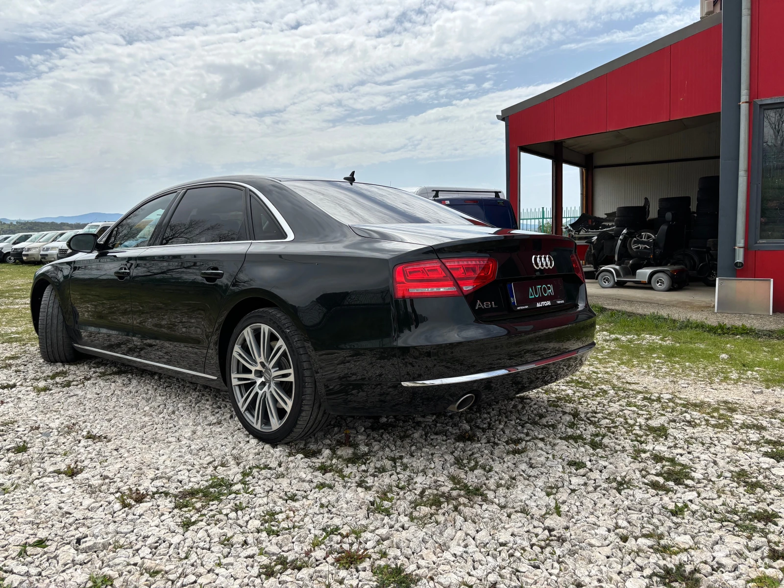 Audi A8 ДЪЛГА БАЗА ПЪРВИ СОБСТВЕНИК ВСИЧКИ ЕКСТРИ ЗА МОДЕЛ - изображение 6