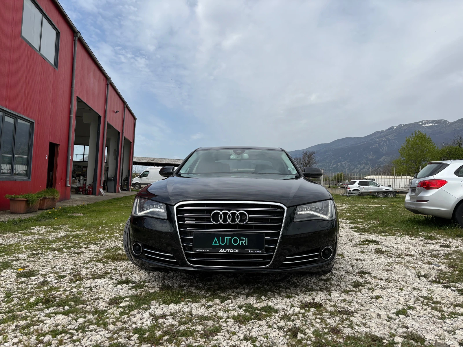 Audi A8 ДЪЛГА БАЗА ПЪРВИ СОБСТВЕНИК ВСИЧКИ ЕКСТРИ ЗА МОДЕЛ - изображение 2