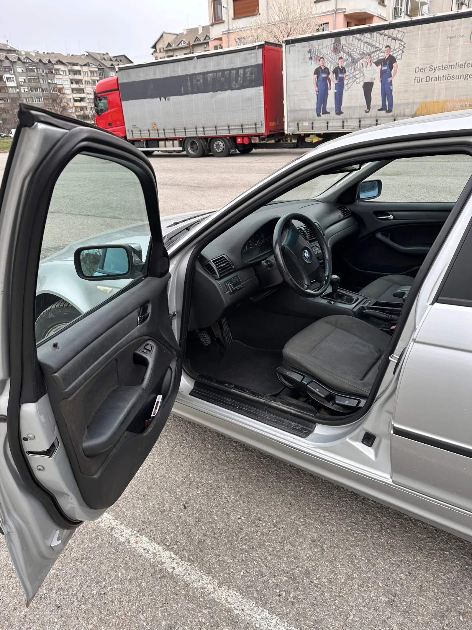 BMW 320 Фейслифт - изображение 8
