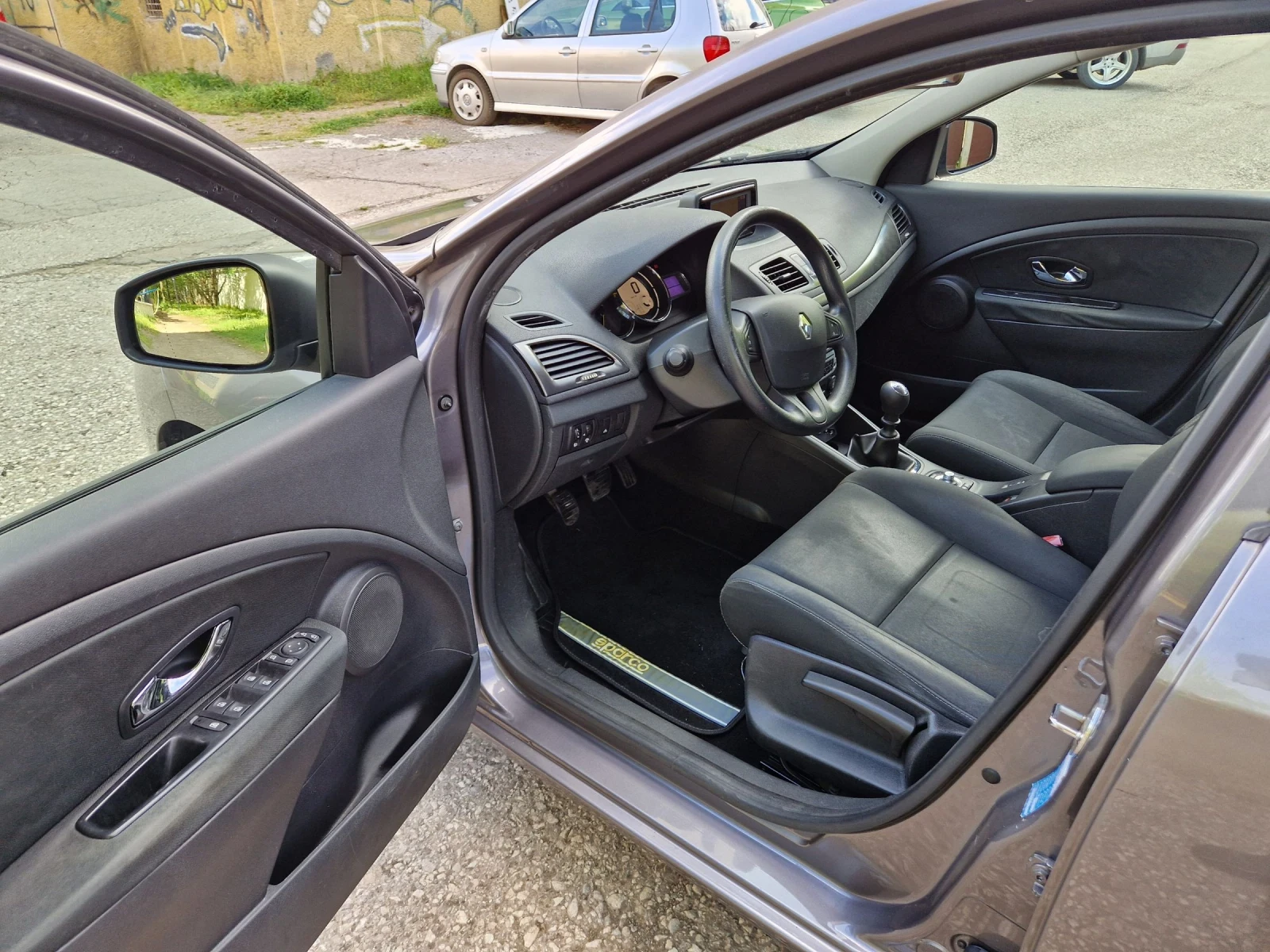 Renault Megane 1.5DCI, 110к.с, Евро 5 - изображение 6