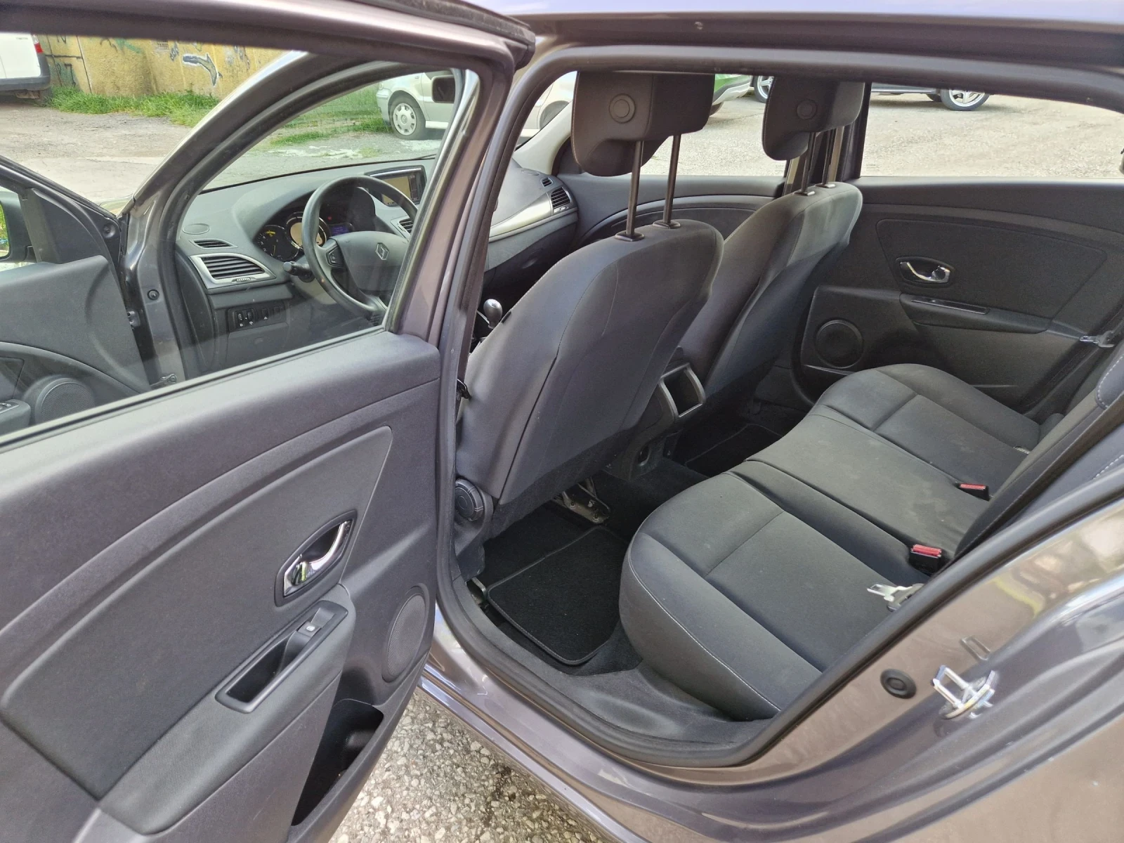 Renault Megane 1.5DCI, 110к.с, Евро 5 - изображение 8