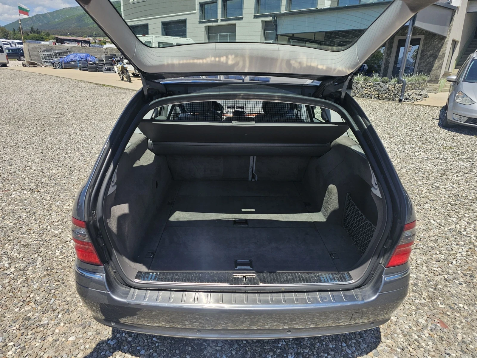 Mercedes-Benz E 200 Kompresor - изображение 6