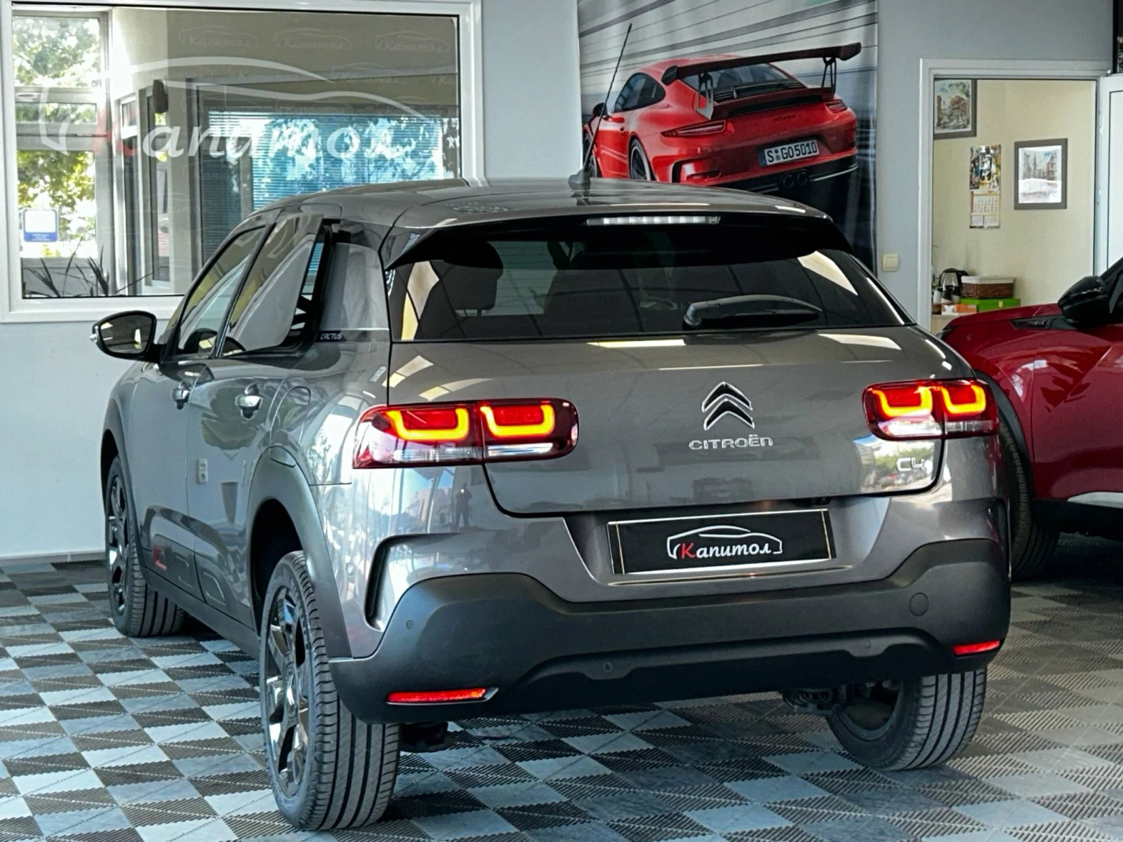 Citroen C4 Cactus SHINE HYPE RED 1.5BLUE HDI EAT6 120 - изображение 4