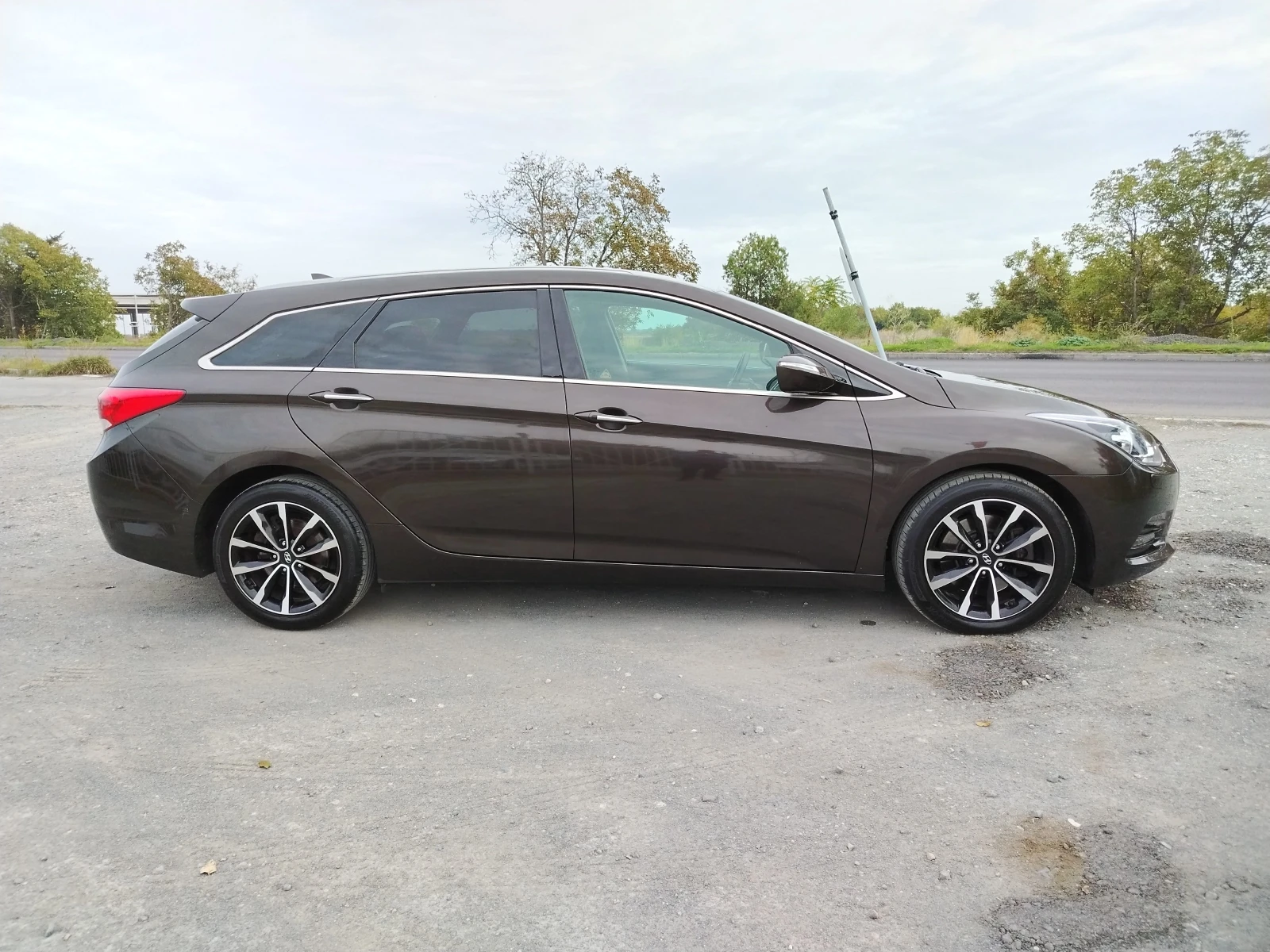 Hyundai I40 1.7-141кс FACELIFT / АВТОМАТИК / ЕВРО 6А / ФУЛ - изображение 4