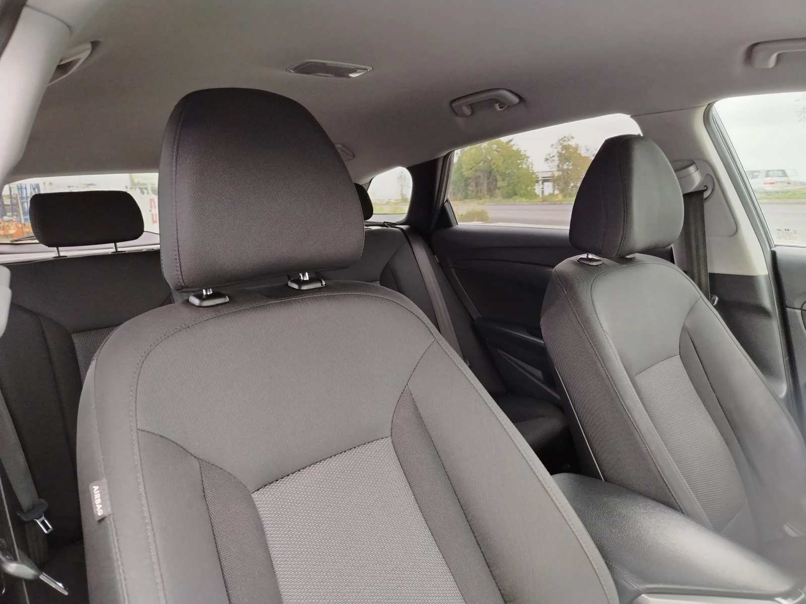 Hyundai I40 1.7-141 FACELIFT /  /  6 /  | Mobile.bg   14